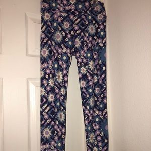 LuLaRoe OS leggings